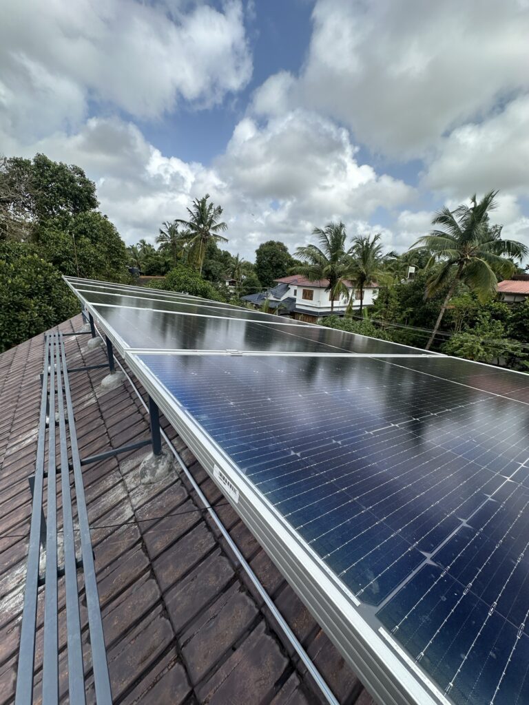 Waaree Solar panels installed in Payyanur Kannur District